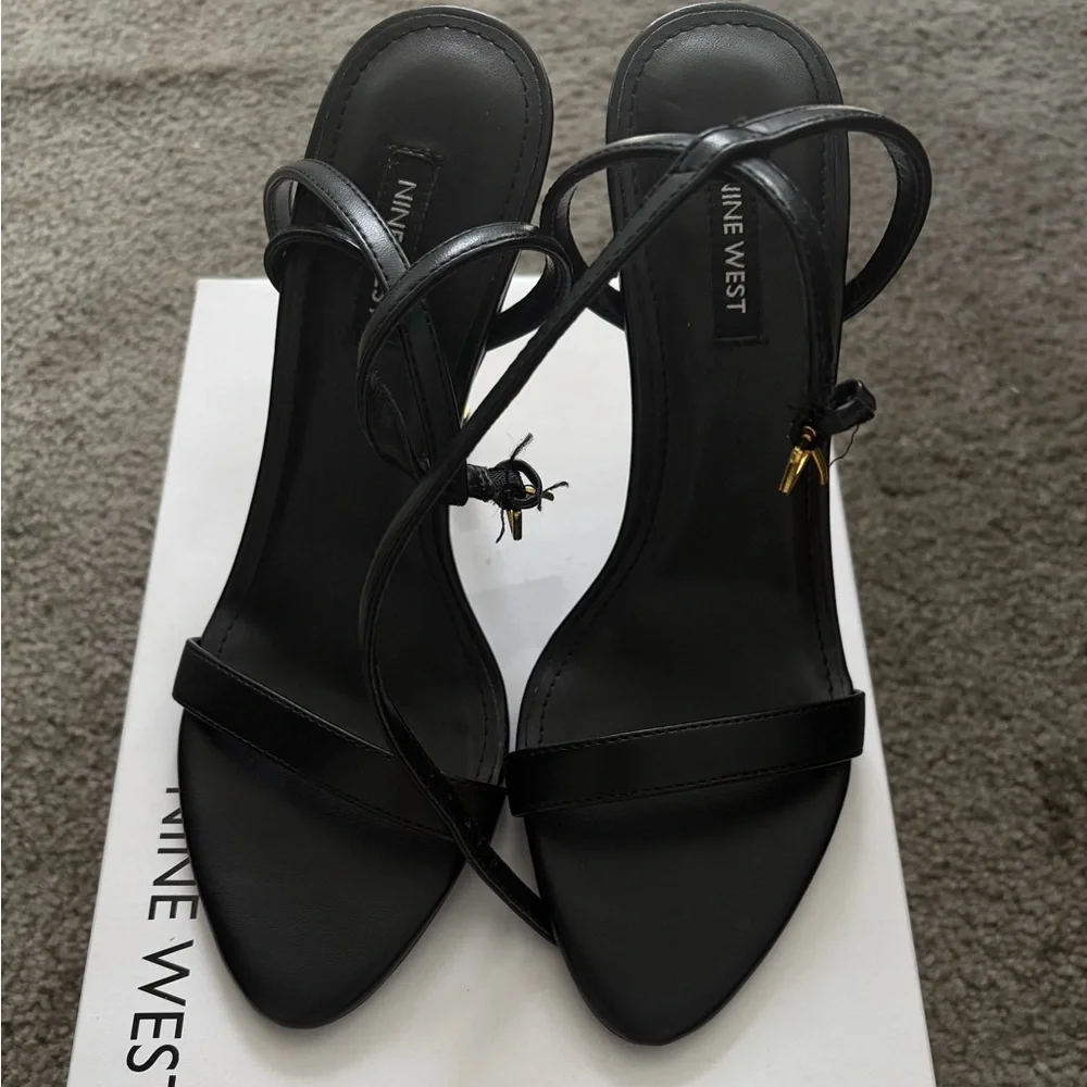 Nine West Black Heels with Gold Accents - Picture 4 of 7